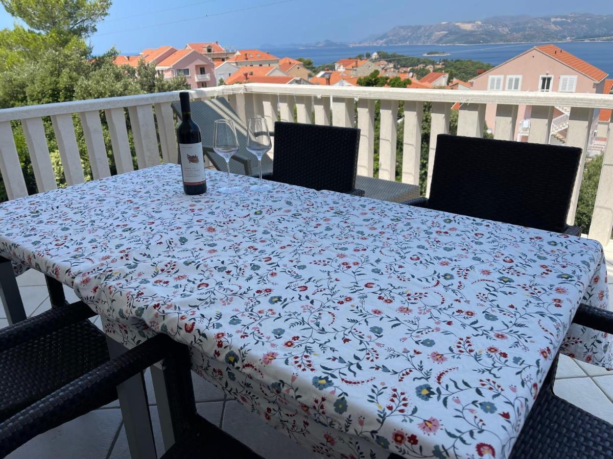 Apartment Mama 챠브타트 외부 사진